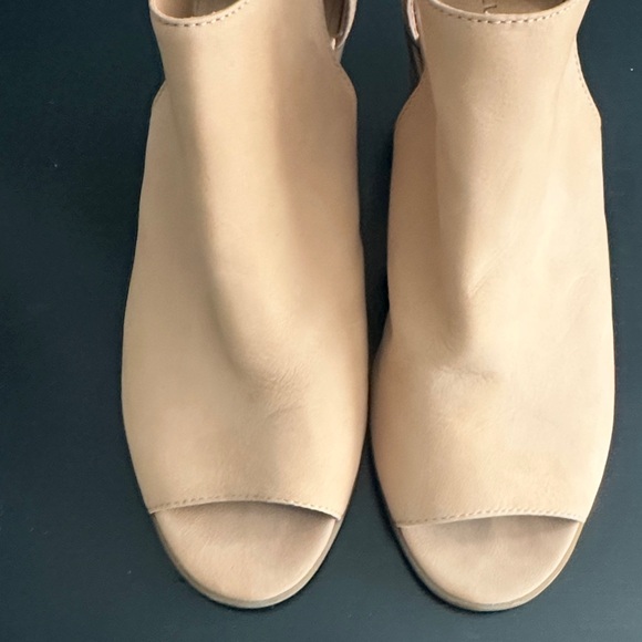 Lucky Brand Beige Peep Toe Heeled Boots - Picture 4 of 5